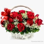 Red Elegance – Premium Rose Basket